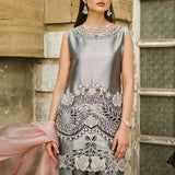 Zainab Chottani | Semi Formals | METALLIC STREAK