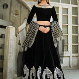Zainab Chottani | Semi Formals | JET DIAMOND