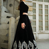 Zainab Chottani | Semi Formals | JET DIAMOND