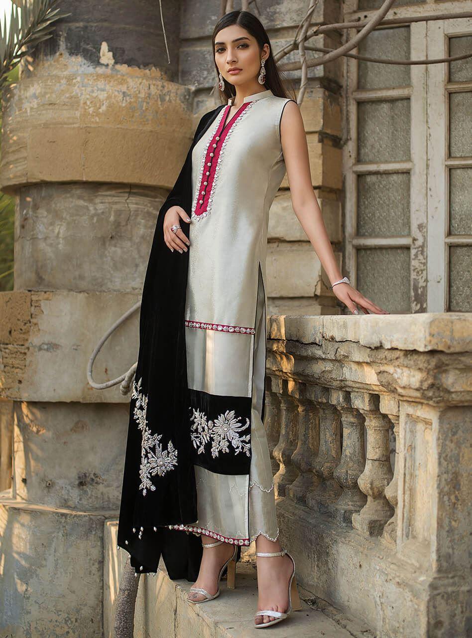 Zainab Chottani | Semi Formals | PACIFIC PEARL - Rang-e-Khaas