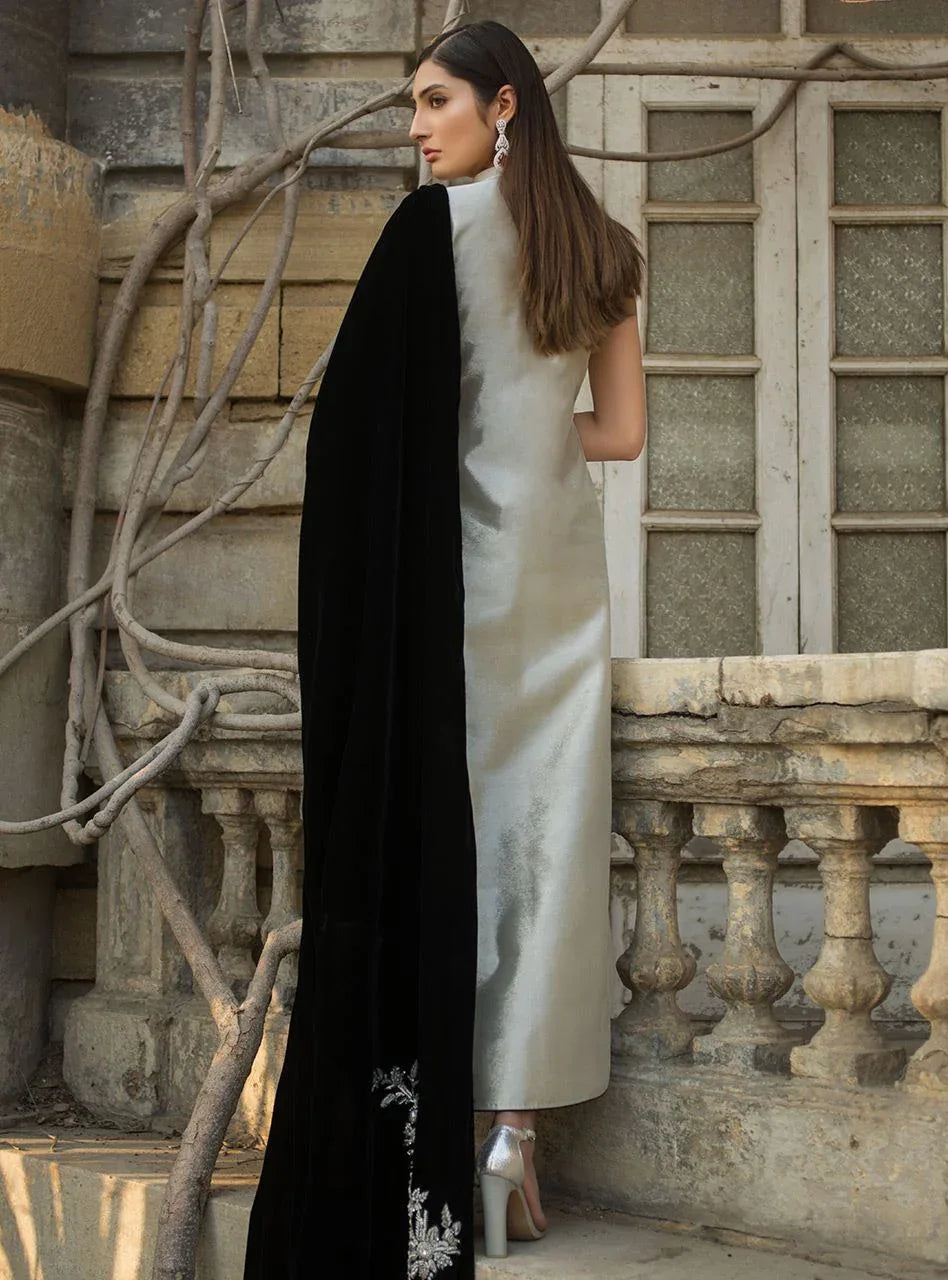 Zainab Chottani | Semi Formals | PACIFIC PEARL - Rang-e-Khaas