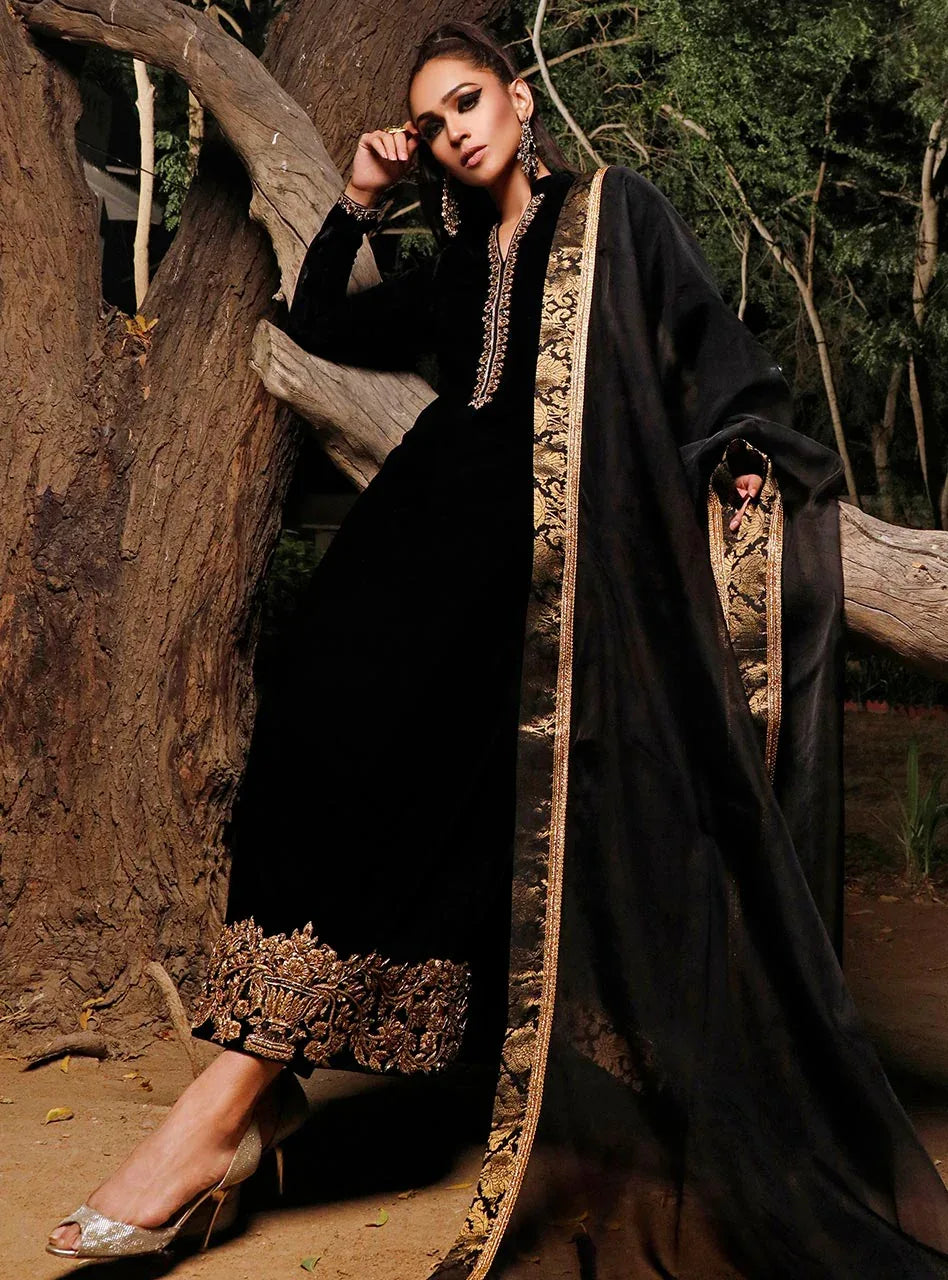 Zainab Chottani | Semi Formals | MYSTERIOUS SHADOW - Rang-e-Khaas