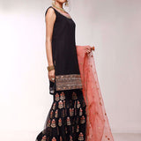 Zainab Chottani | Semi Formals | NAYAB