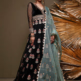 Zainab Chottani | Semi Formals | PERIDOT JET