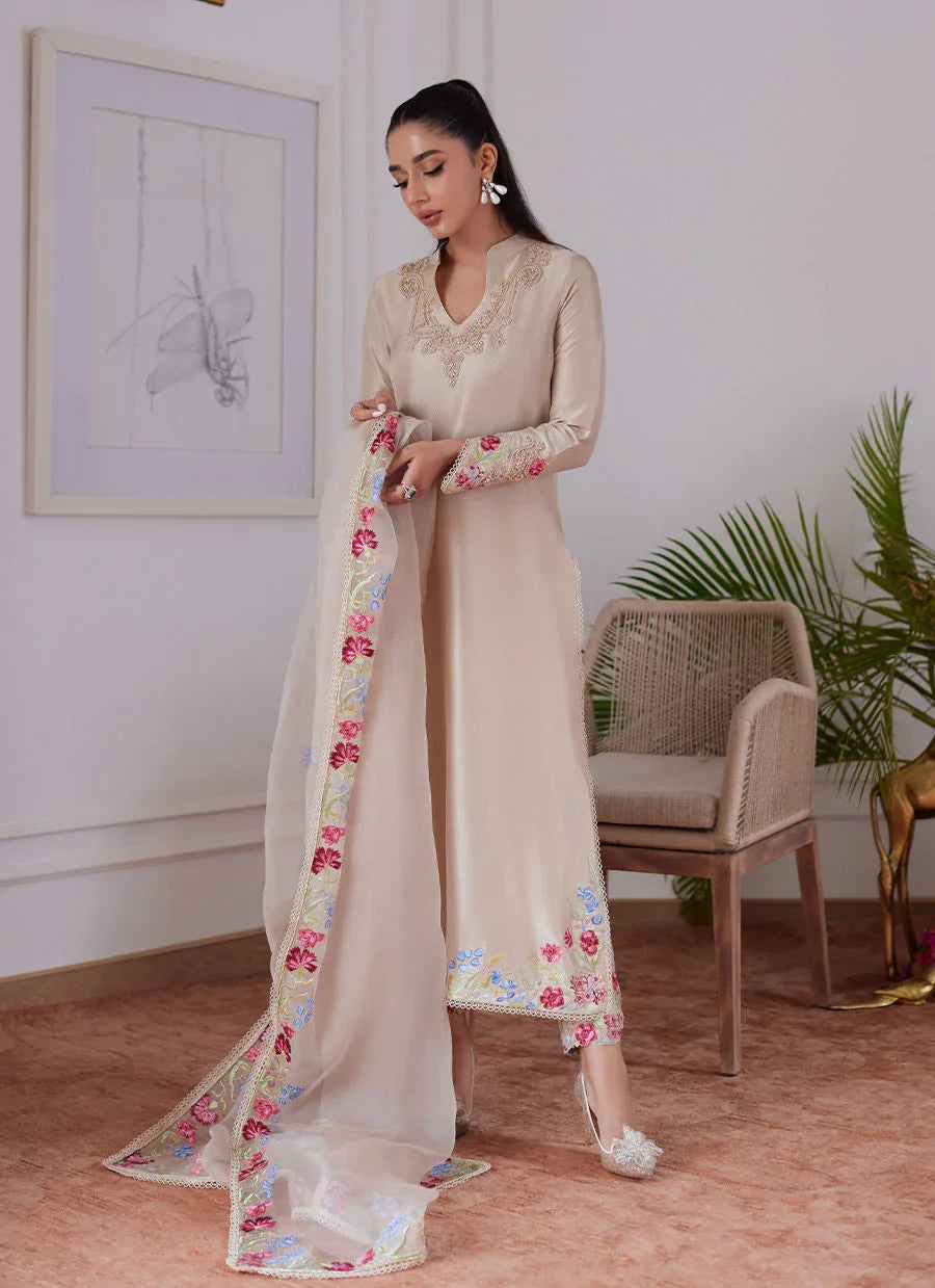 Farah Talib Aziz | Luna Eid Collection 24 | LIARA SAND - Rang-e-Khaas