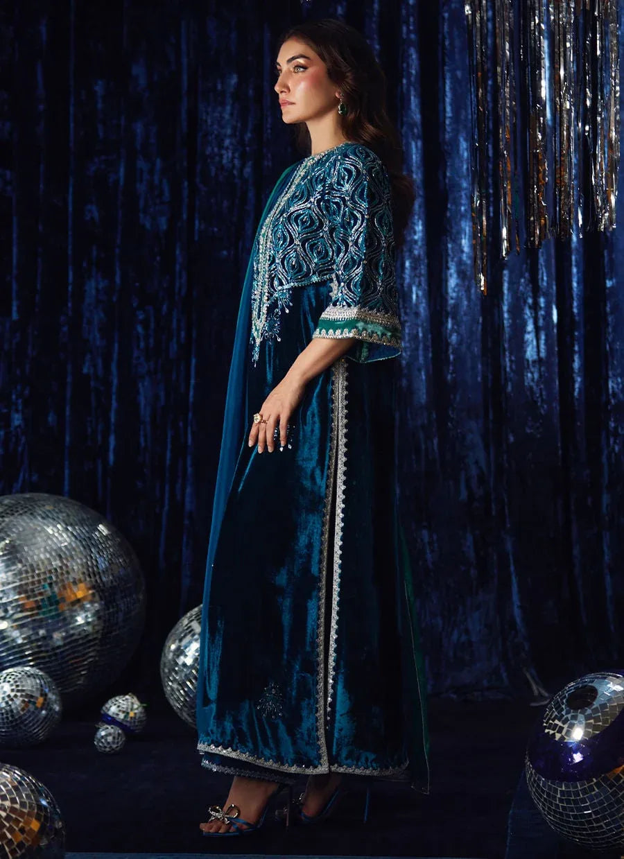 Farah Talib Aziz | Velvet Fete 4 | Teen Teal Shirt And Dupatta - Rang-e-Khaas