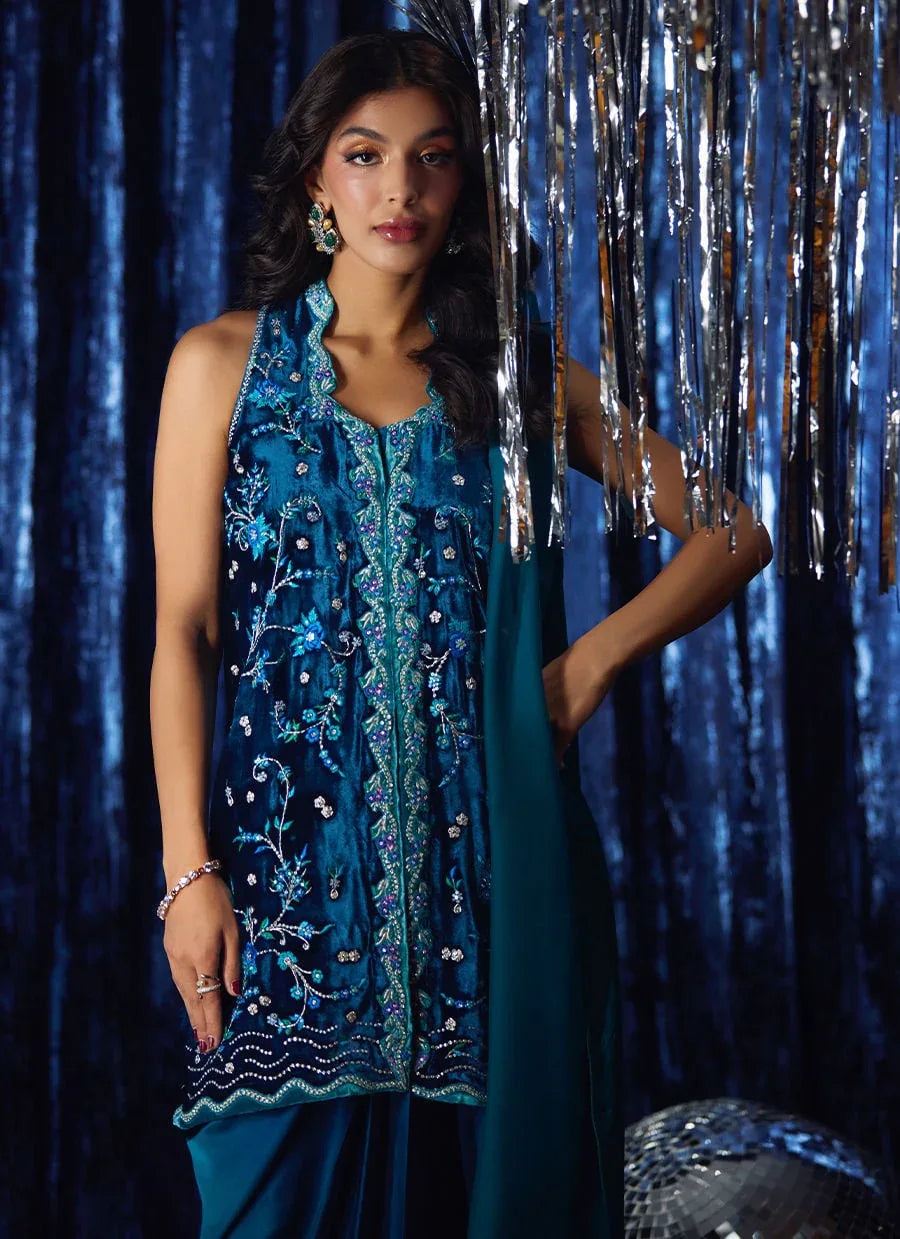 Farah Talib Aziz | Velvet Fete 4 | Pri Prussian Blue Saari Jacket - Rang-e-Khaas