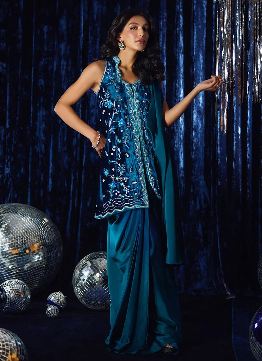 Farah Talib Aziz | Velvet Fete 4 | Pri Prussian Blue Saari Jacket - Rang-e-Khaas