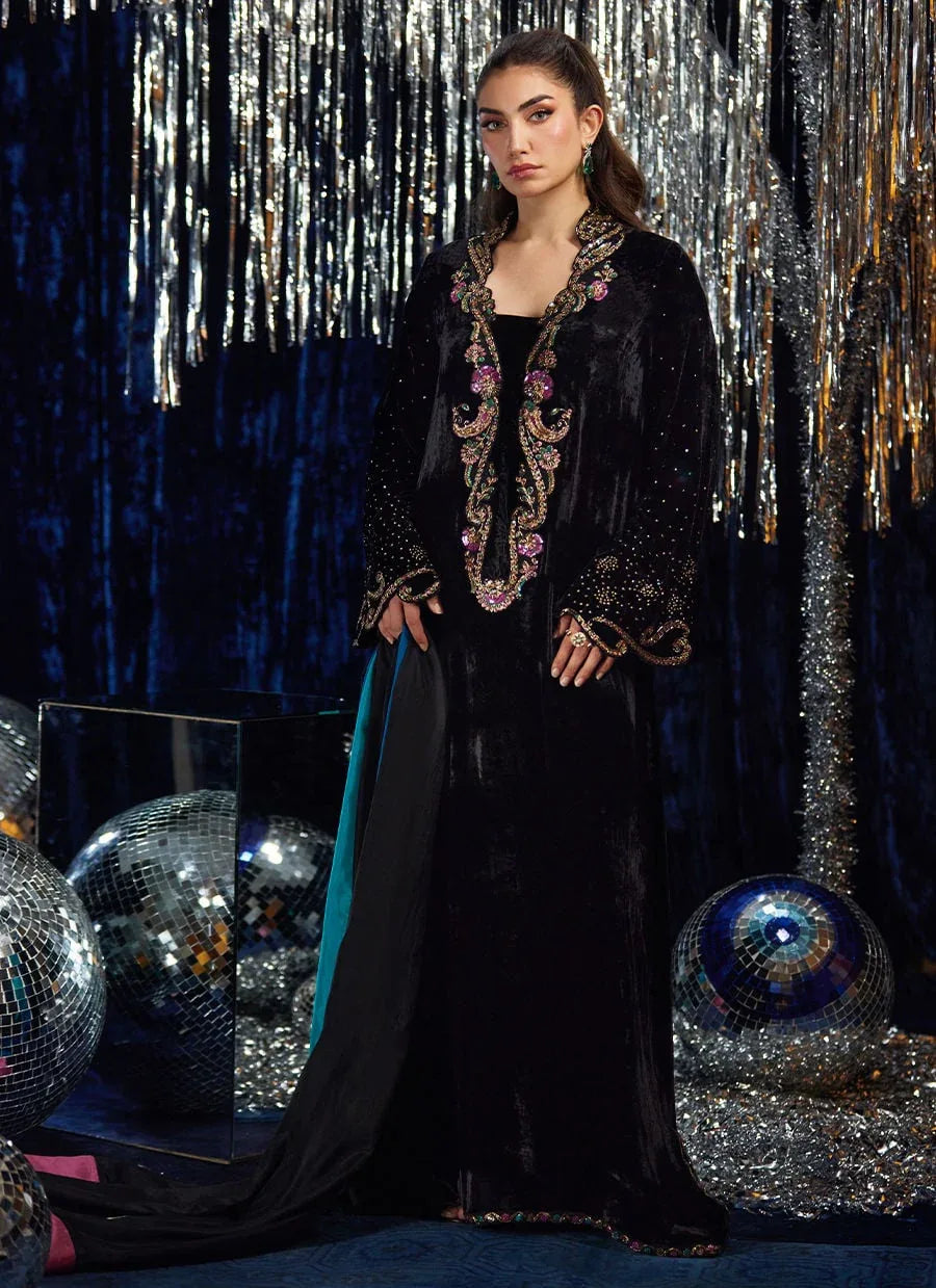 Farah Talib Aziz | Velvet Fete 4 | Nori Black Kaftan - Rang-e-Khaas