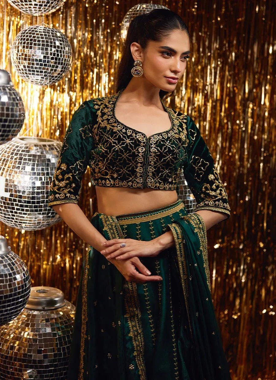 Farah Talib Aziz | Velvet Fete 4 | Sera Emerald Lehnga Choli - Rang-e-Khaas