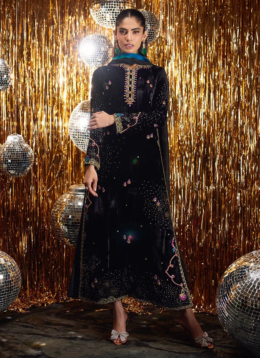 Farah Talib Aziz | Velvet Fete 4 | Masika Black Shirt And Dupatta - Rang-e-Khaas