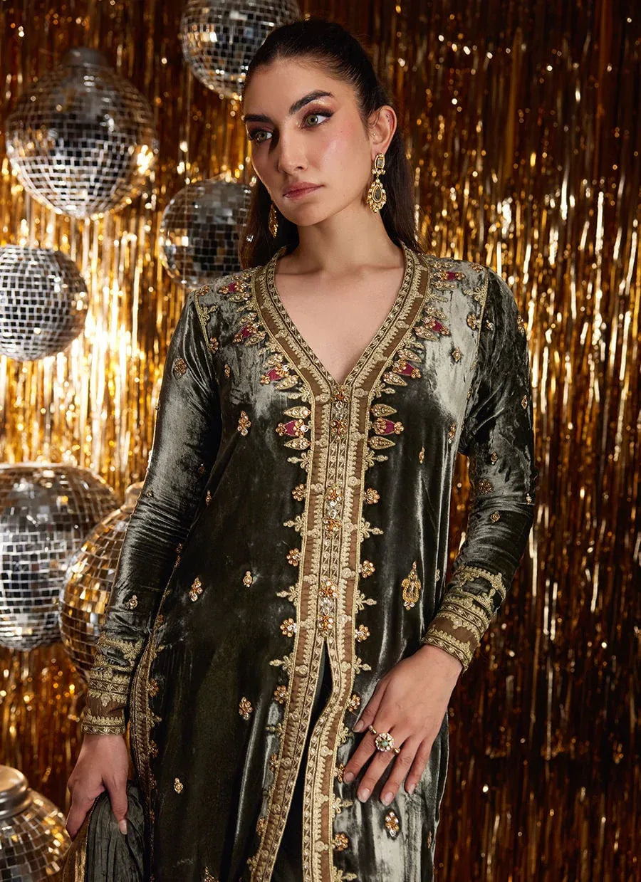 Farah Talib Aziz | Velvet Fete 4 | Sarina Slate Shirt And Dupatta - Rang-e-Khaas
