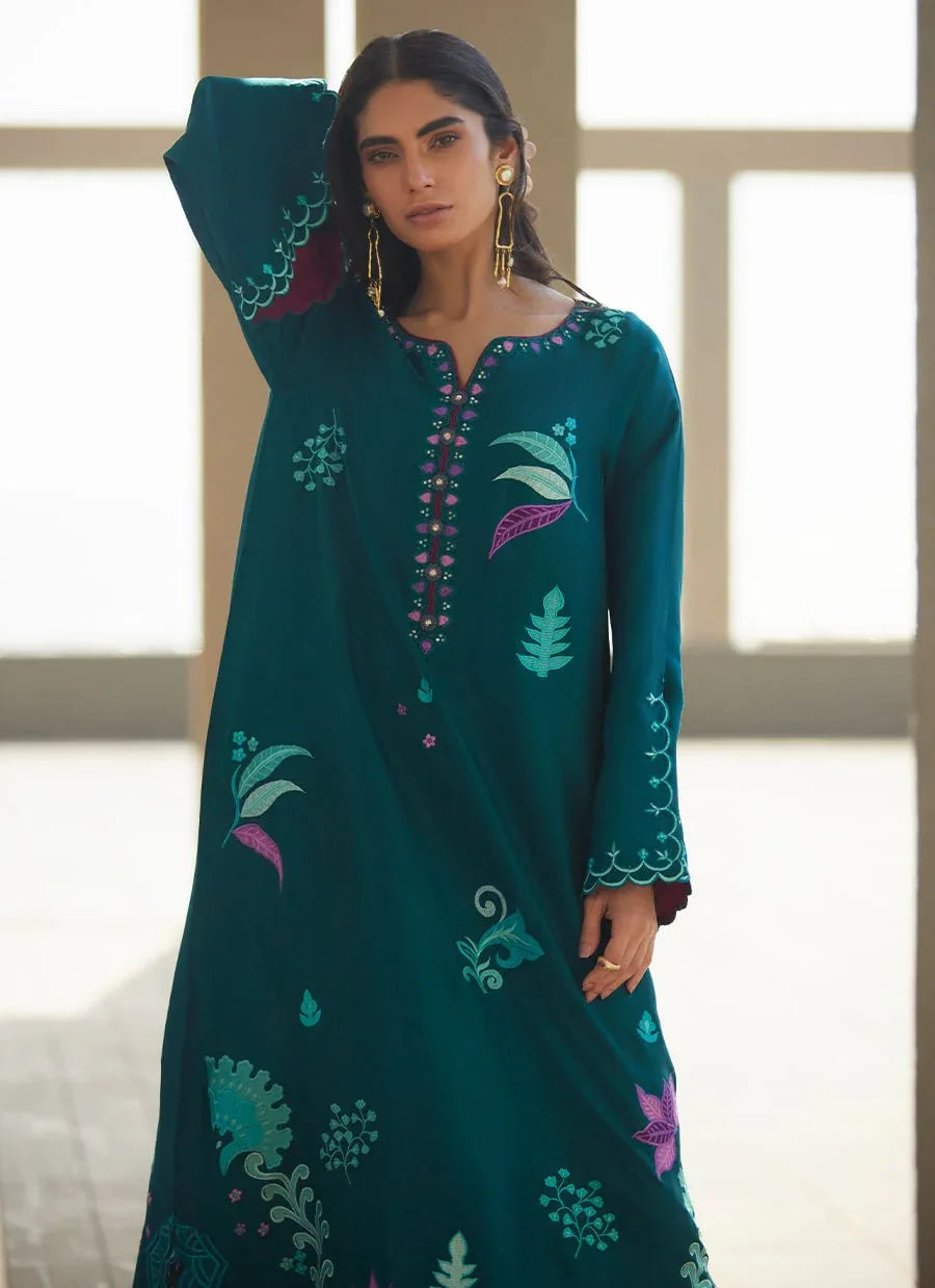 Farah Talib Aziz | Laani The Kaftan Edit | Azurea Teal Silk - Rang-e-Khaas