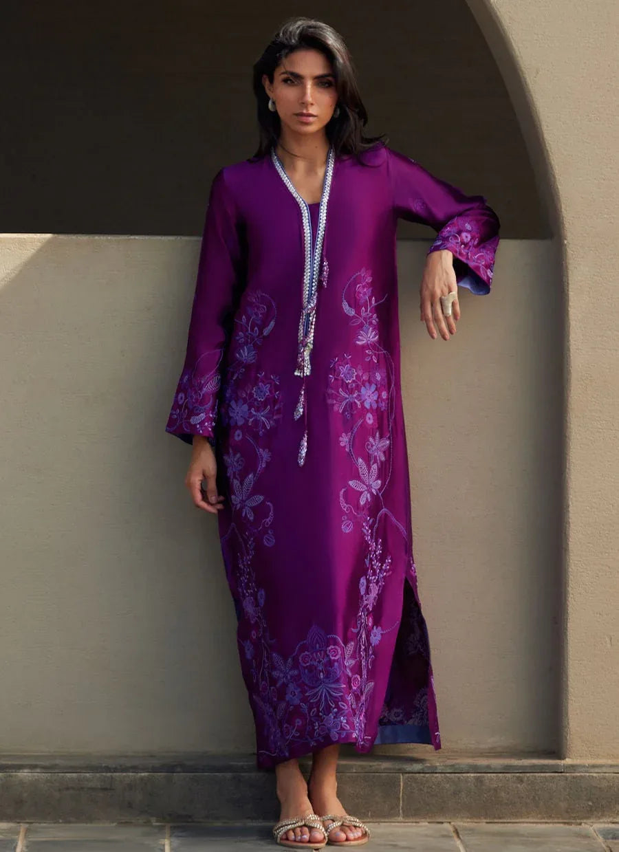 Farah Talib Aziz | Laani The Kaftan Edit | Gilly Grape Silk - Rang-e-Khaas