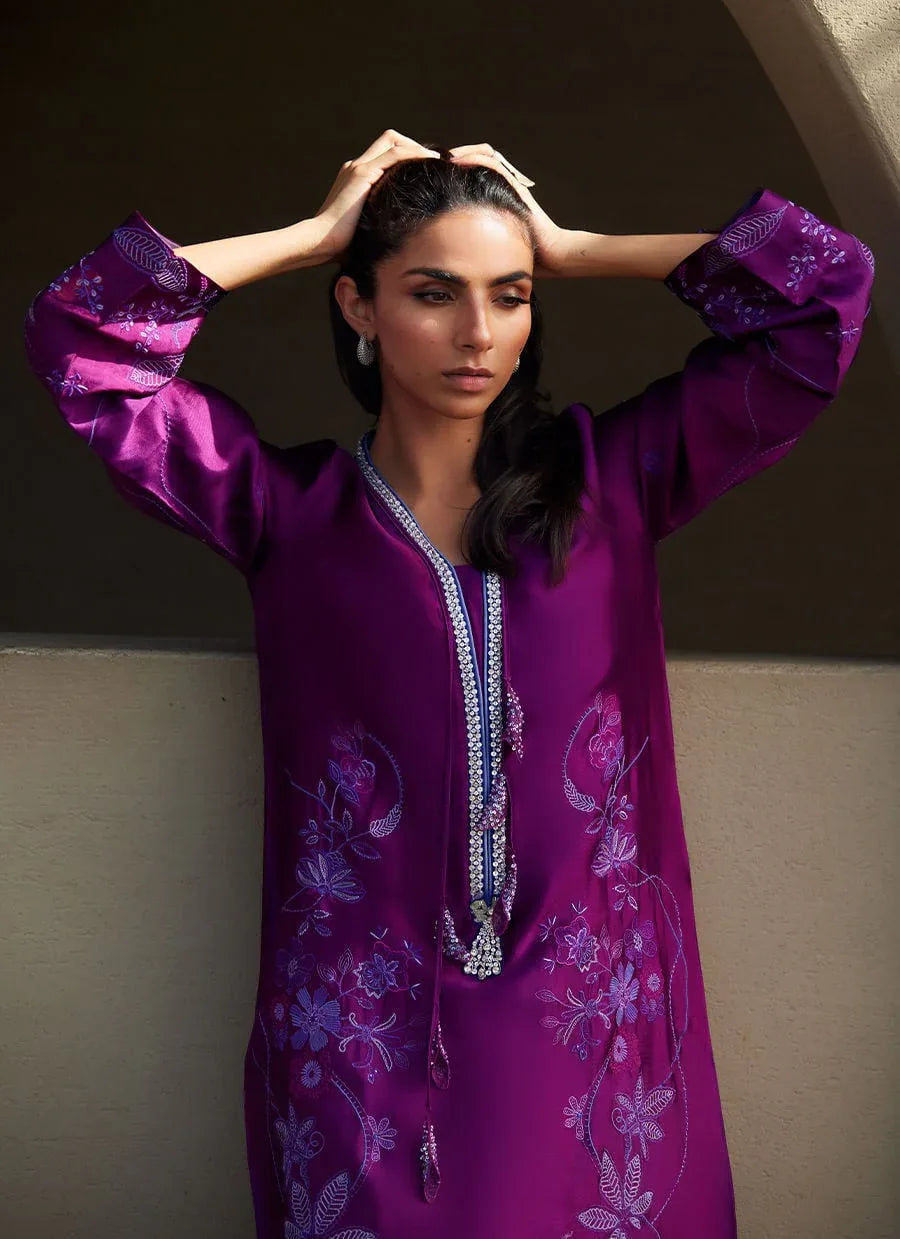 Farah Talib Aziz | Laani The Kaftan Edit | Gilly Grape Silk - Rang-e-Khaas