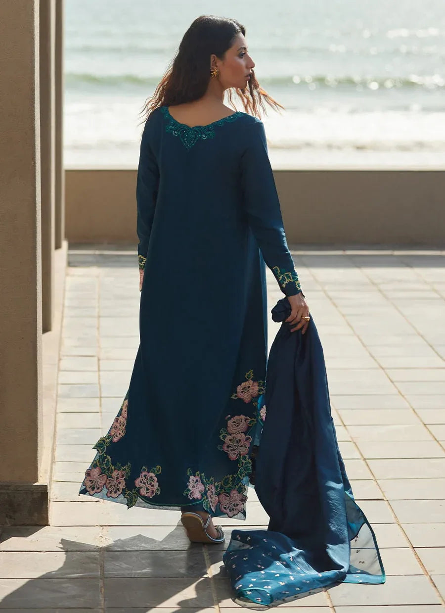 Farah Talib Aziz | Laani The Kaftan Edit | Terra Teal - Rang-e-Khaas