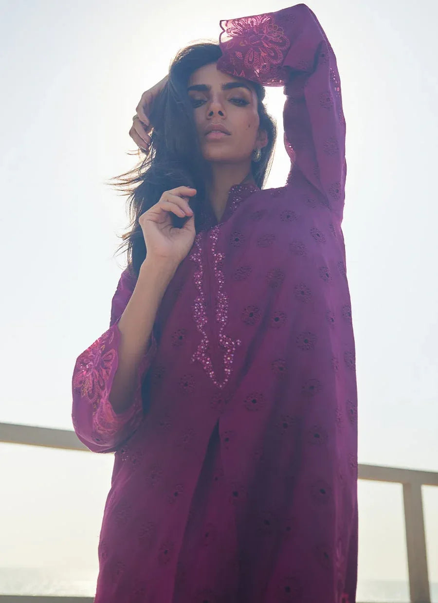 Farah Talib Aziz | Laani The Kaftan Edit | Marbella Magenta Silk - Rang-e-Khaas