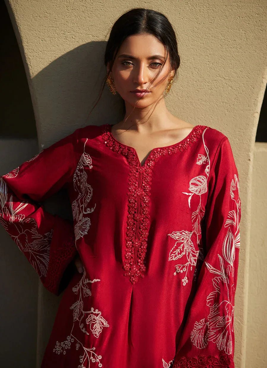 Farah Talib Aziz | Laani The Kaftan Edit | Siren Scarlett Silk - Rang-e-Khaas