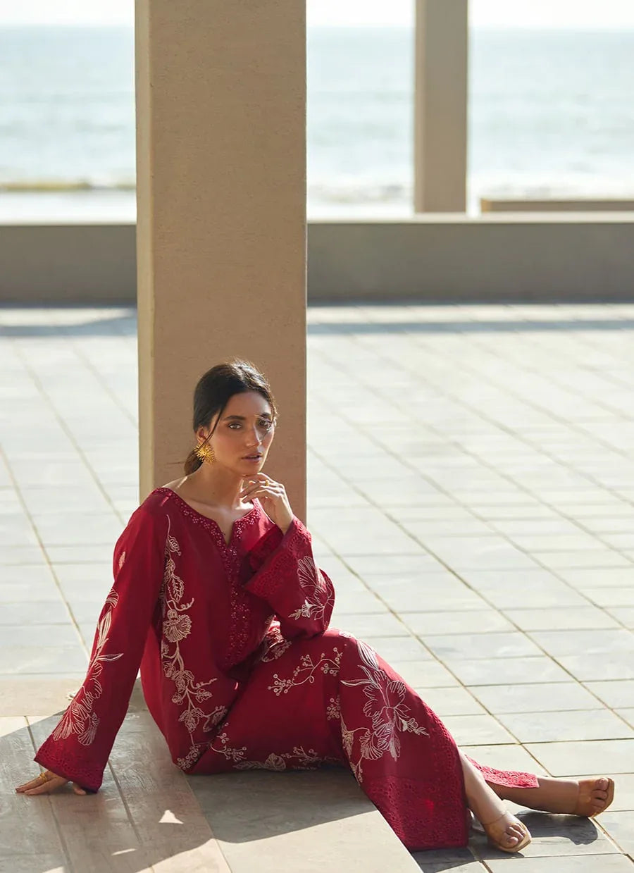 Farah Talib Aziz | Laani The Kaftan Edit | Siren Scarlett Silk - Rang-e-Khaas