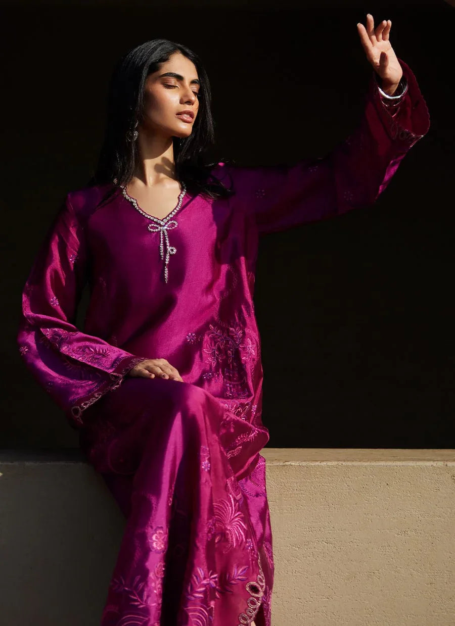 Farah Talib Aziz | Laani The Kaftan Edit | Aerie Hot Pink - Rang-e-Khaas
