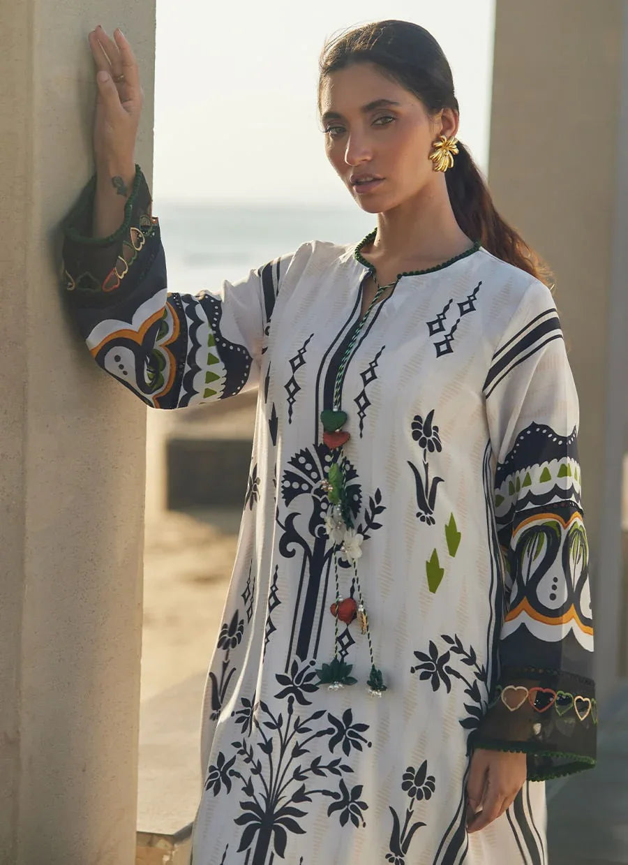 Farah Talib Aziz | Laani The Kaftan Edit | Zenya Crepe - Rang-e-Khaas