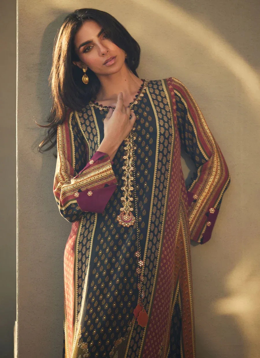 Farah Talib Aziz | Laani The Kaftan Edit | Ophelia Onyx Crepe - Rang-e-Khaas