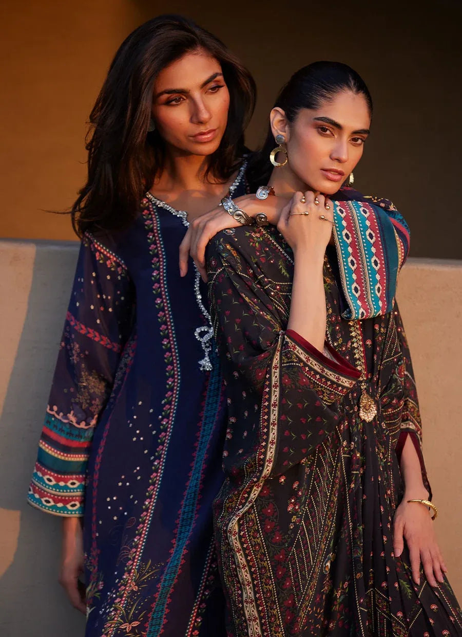 Farah Talib Aziz | Laani The Kaftan Edit | Zahara Midnight Crepe - Rang-e-Khaas