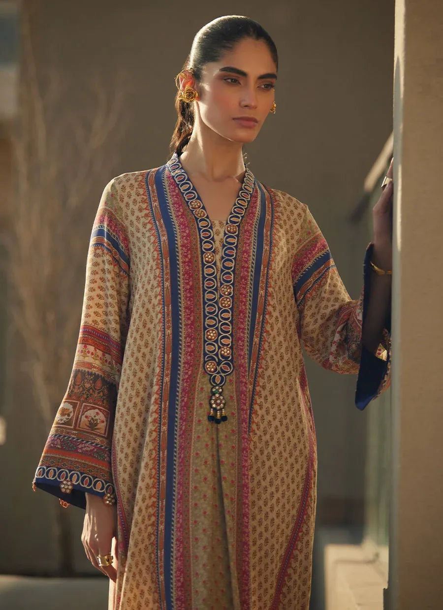 Farah Talib Aziz | Laani The Kaftan Edit | Sora Sand Crepe - Rang-e-Khaas