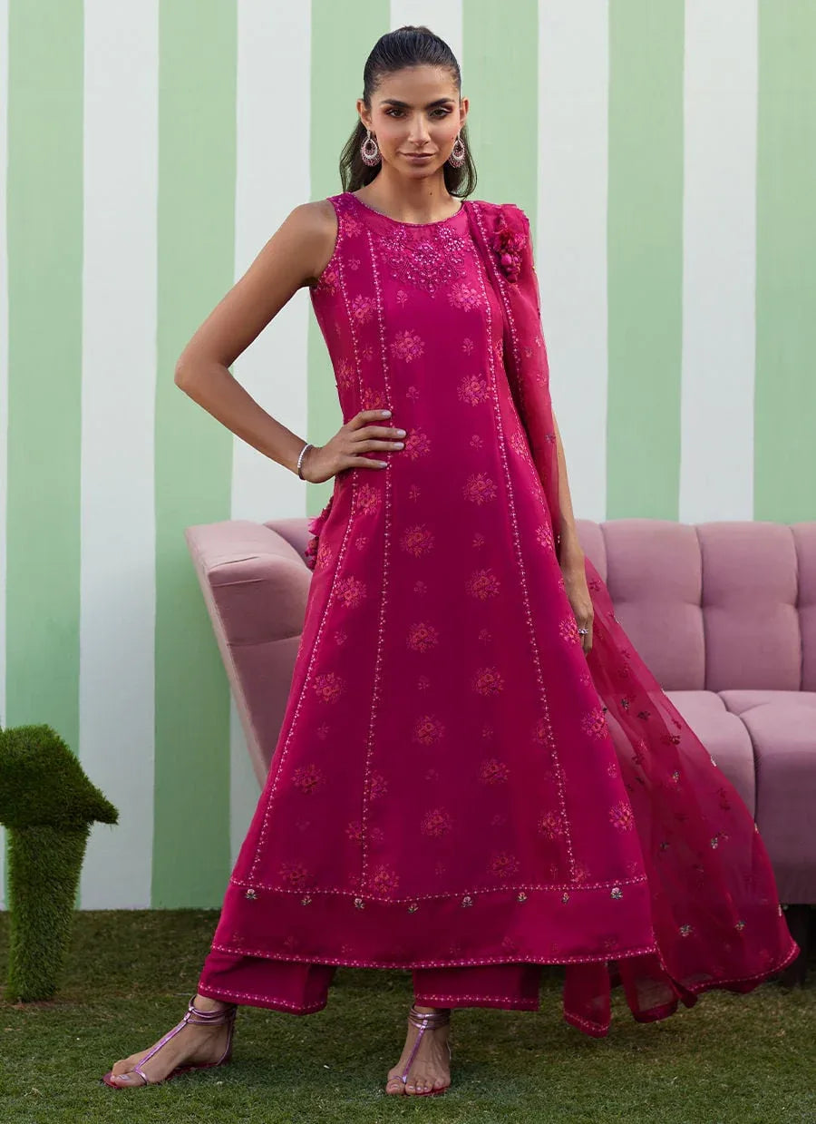 Farah Talib Aziz | Luna Eid 26 | Ayana Shirt And Dupatta