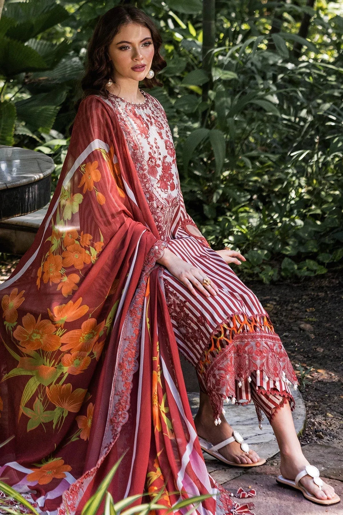 Charizma | Naranji Lawn | CN5-04 - Rang-e-Khaas