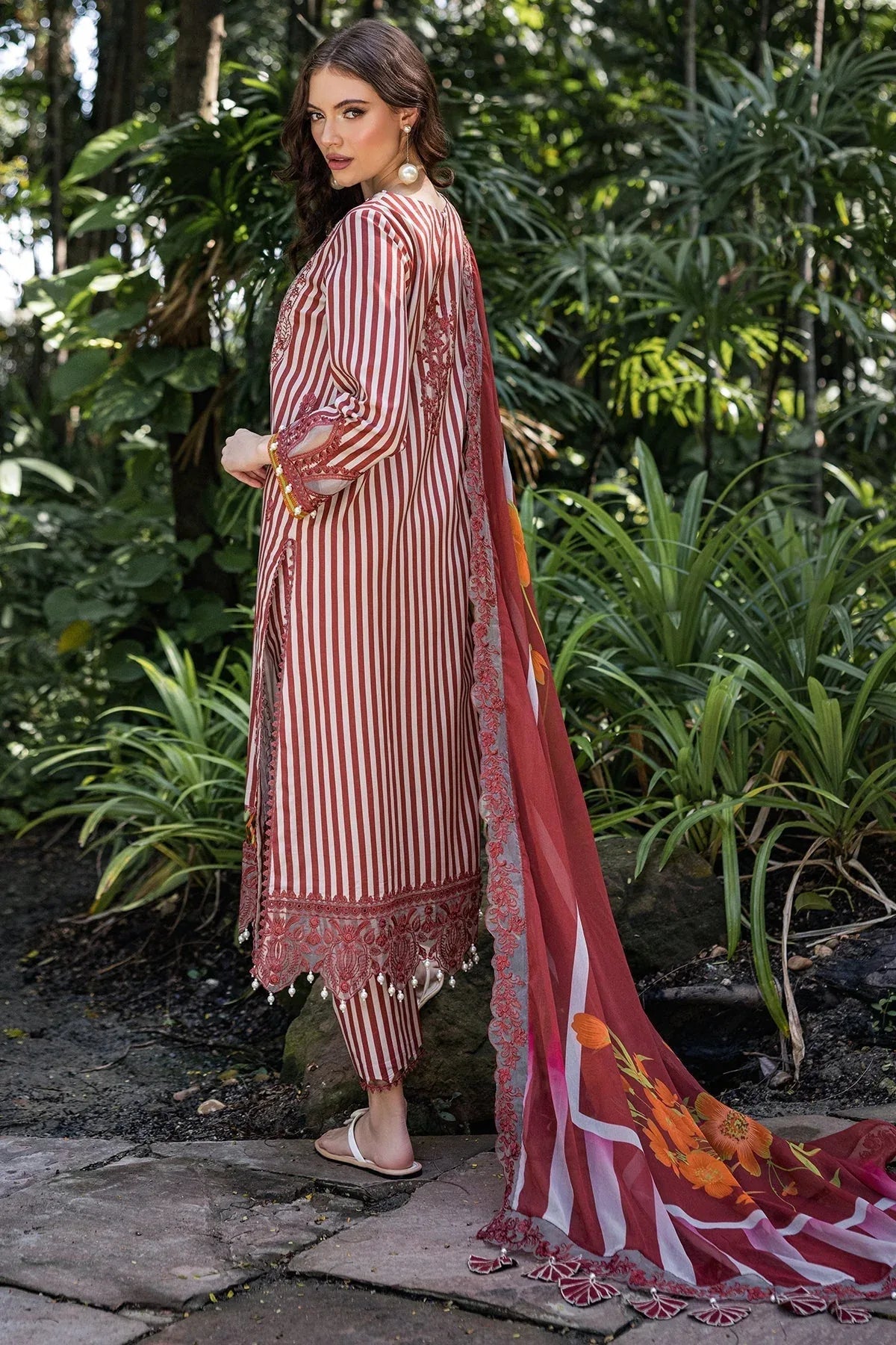 Charizma | Naranji Lawn | CN5-04 - Rang-e-Khaas