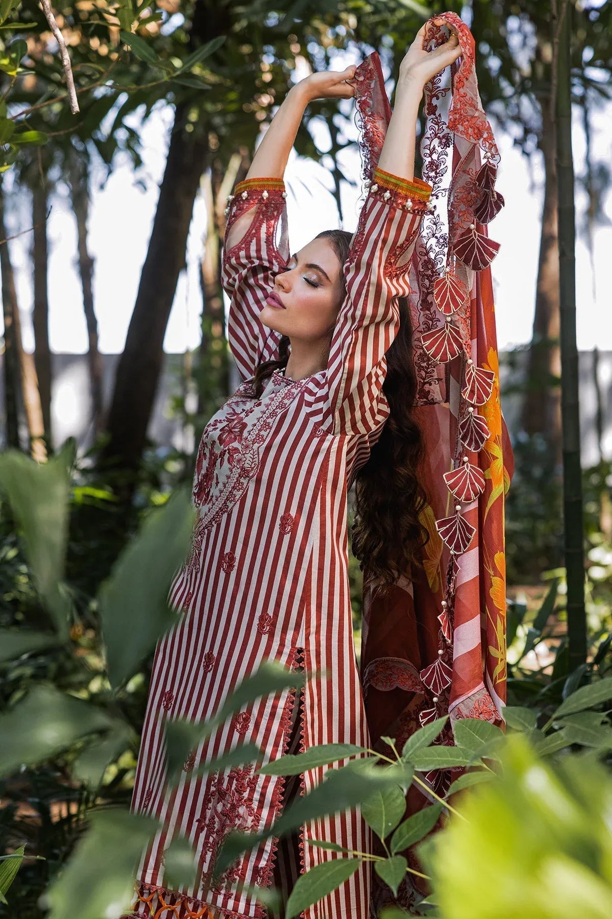Charizma | Naranji Lawn | CN5-04 - Rang-e-Khaas