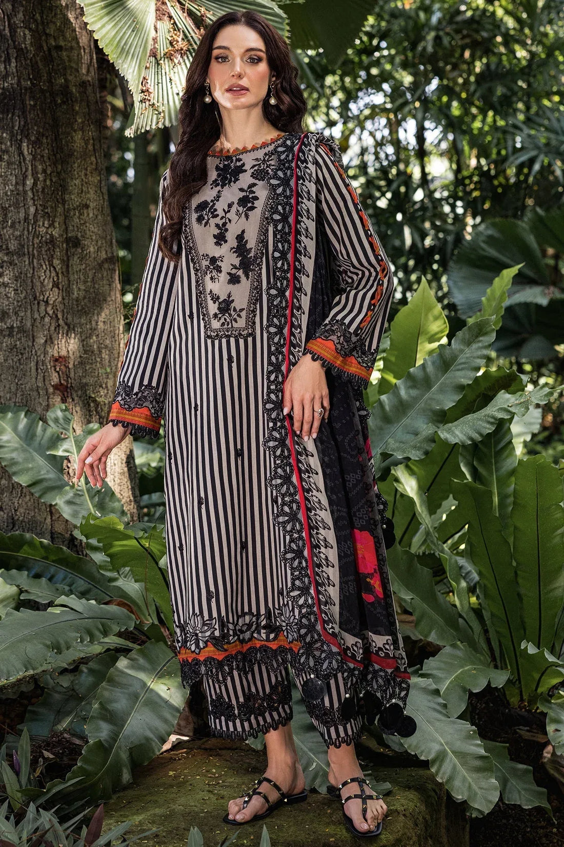 Charizma | Naranji Lawn | CN5-03 - Rang-e-Khaas