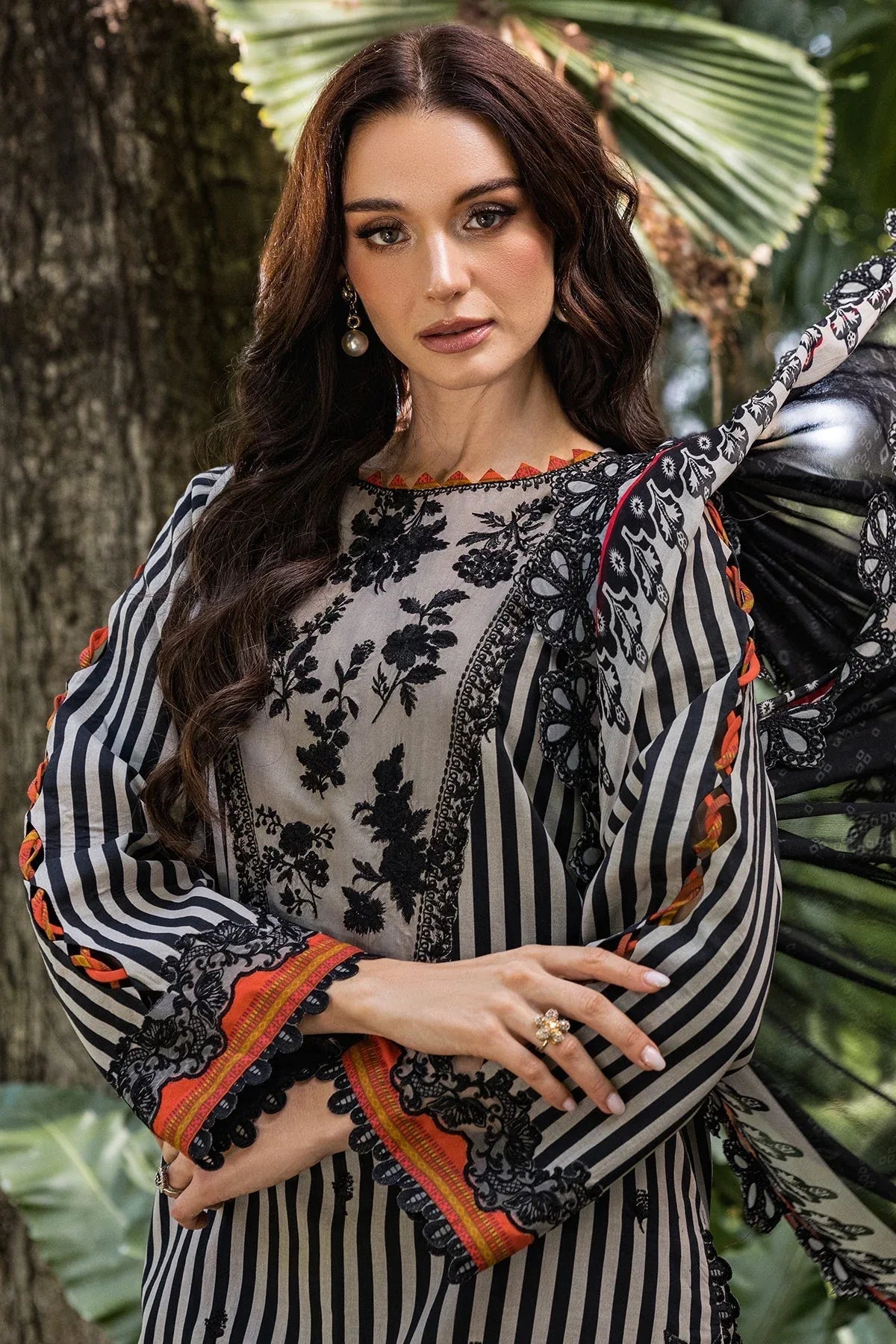 Charizma | Naranji Lawn | CN5-03 - Rang-e-Khaas