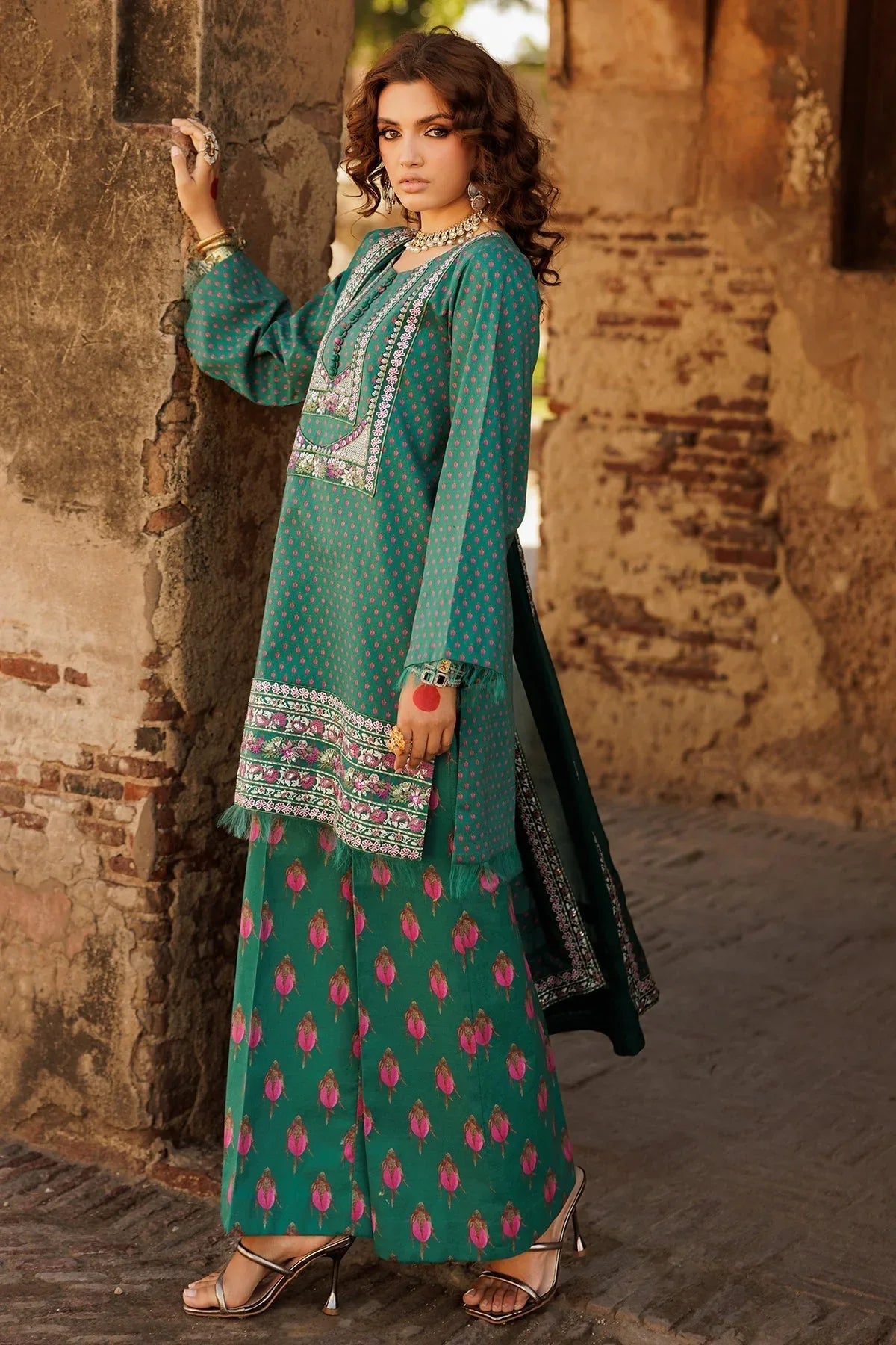 Charizma | Niche Eid Edit | CNP-5-35A - Rang-e-Khaas