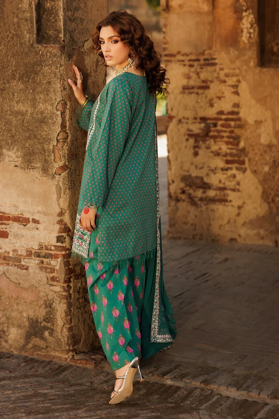 Charizma | Niche Eid Edit | CNP-5-35A - Rang-e-Khaas
