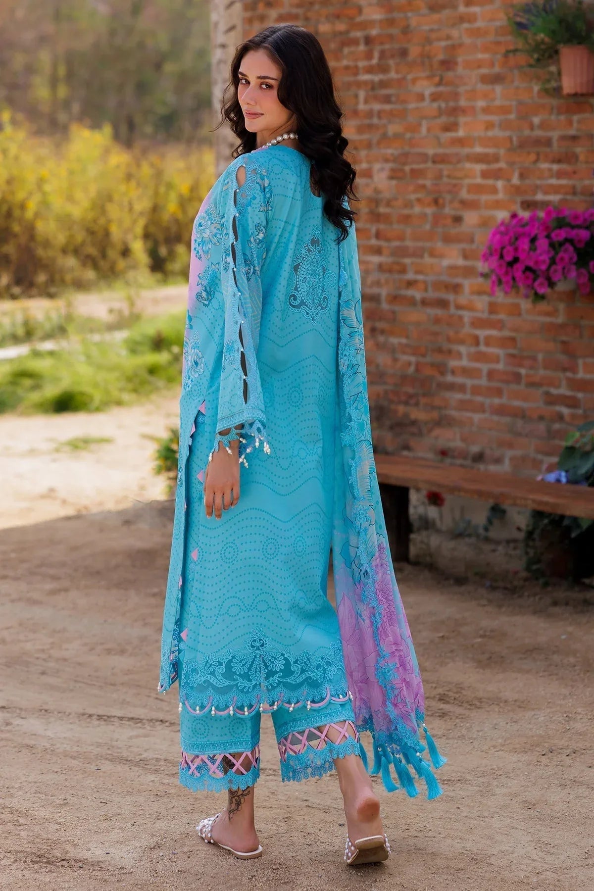 Charizma | Combination 25 | CC5-09 - Rang-e-Khaas
