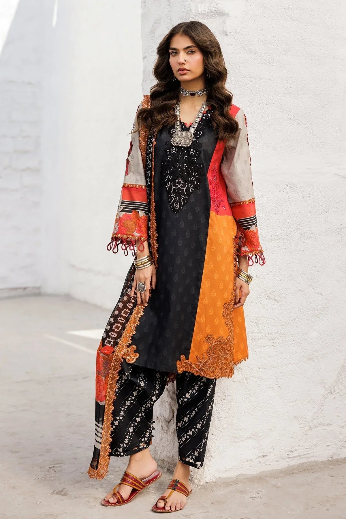 Charizma | Rangoli Lawn | CRO5-01 - Rang-e-Khaas