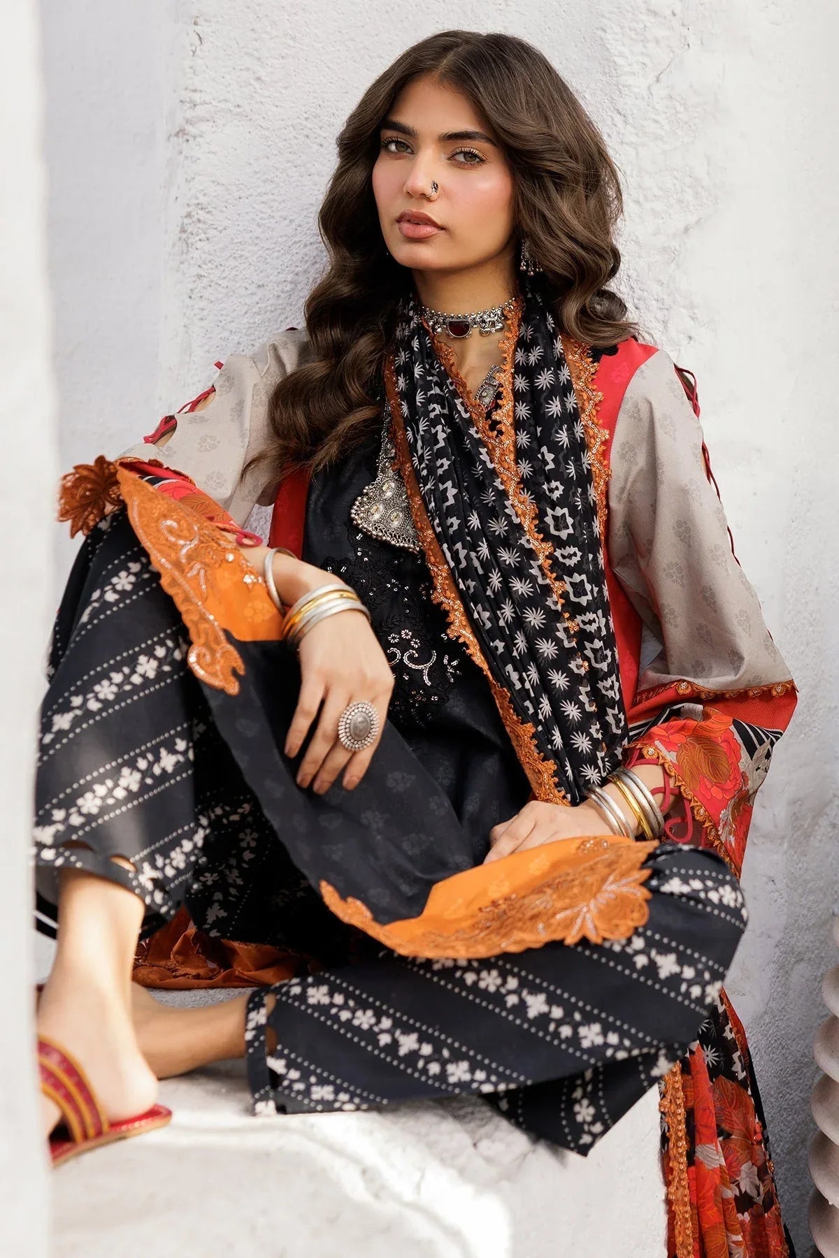Charizma | Rangoli Lawn | CRO5-01 - Rang-e-Khaas