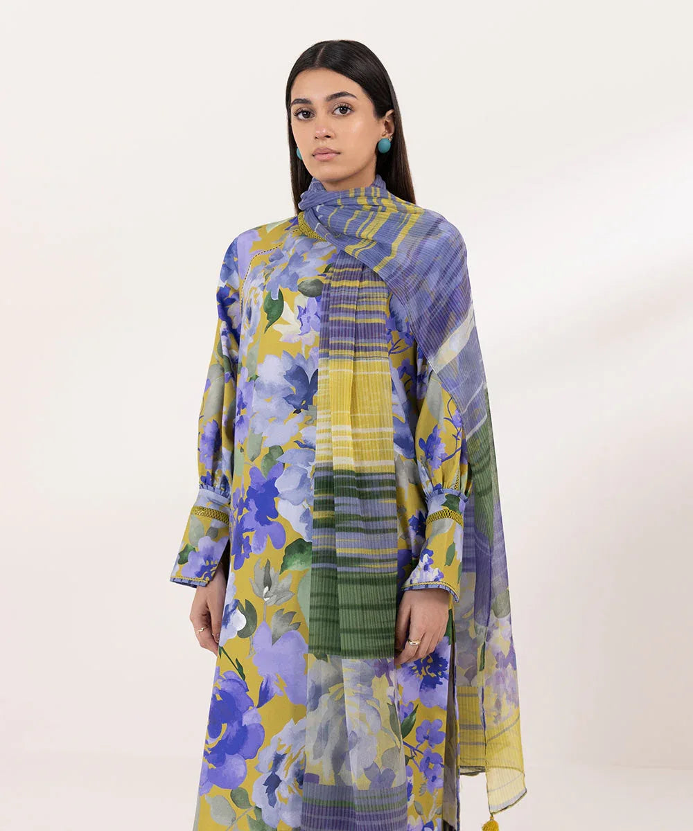 Sapphire | Intermix 2024 | Cambric Suit S-30 - Rang-e-Khaas