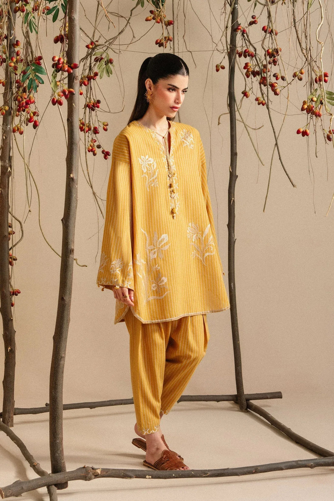 Elan | Winter Basics 25 | SOHEA (ERW-21570) - Rang-e-Khaas