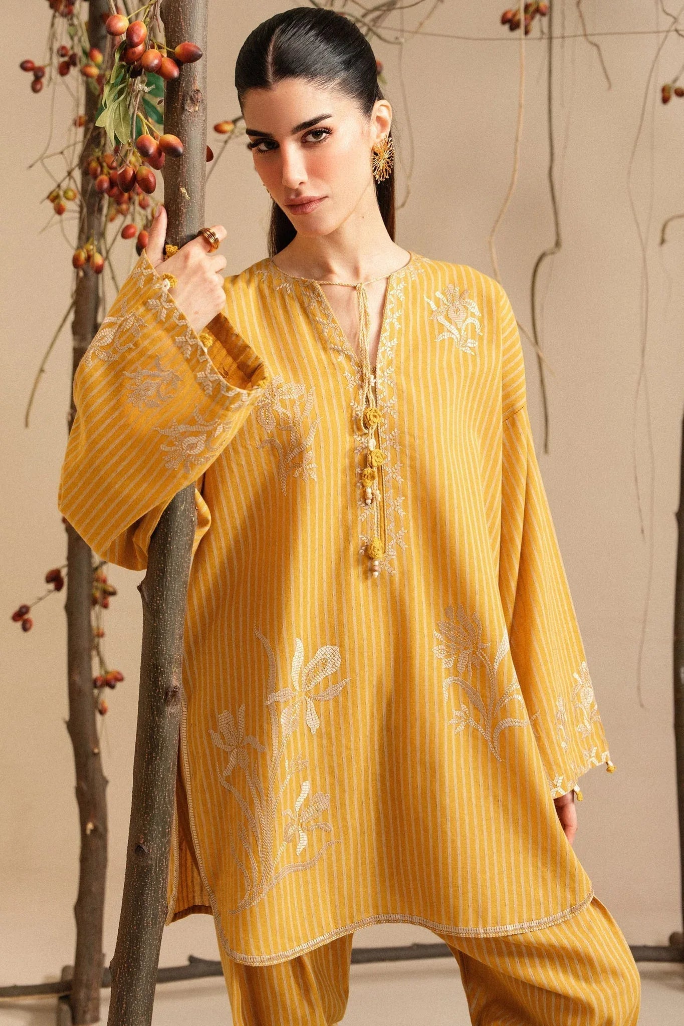 Elan | Winter Basics 25 | SOHEA (ERW-21570) - Rang-e-Khaas