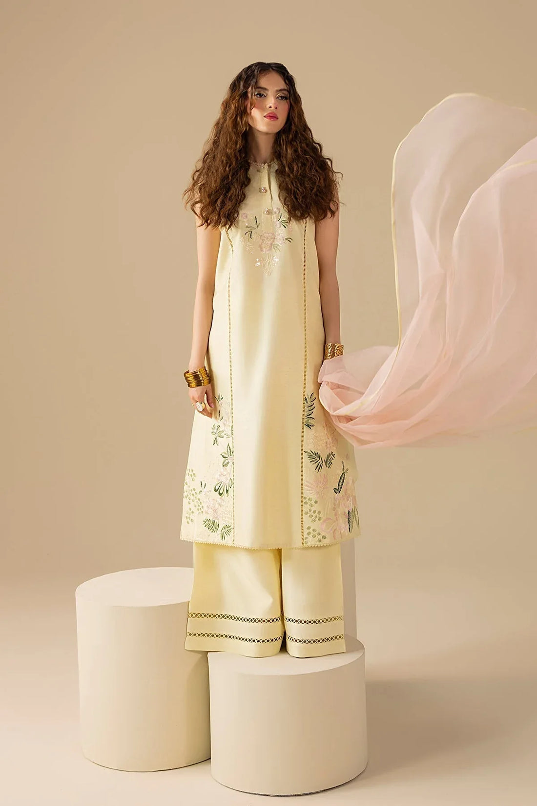 Erum Khan | Lillia Summer Edit | Butter Daze - Rang-e-Khaas