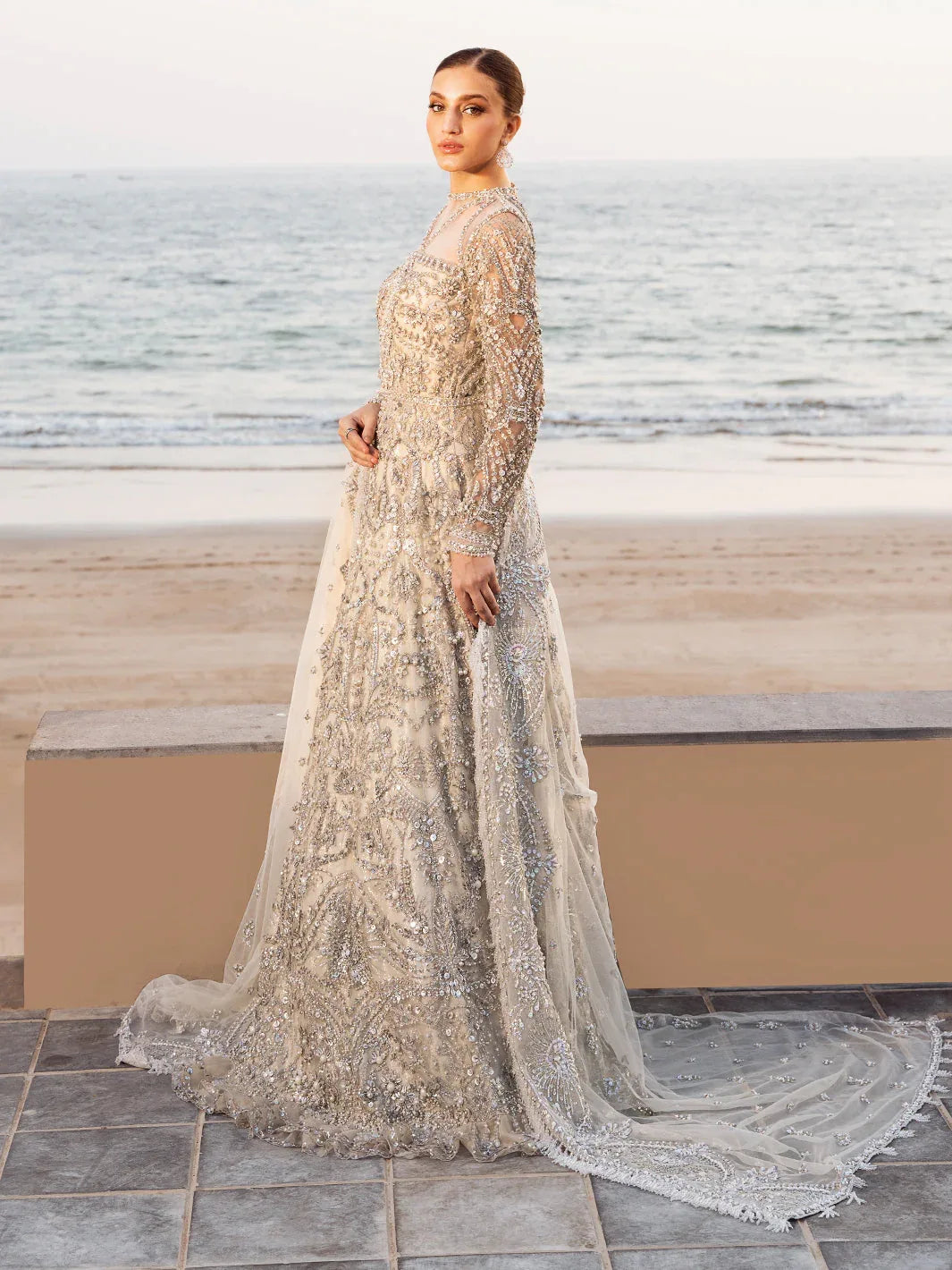 Epoque | Reverie Eternelle | Lune - Rang-e-Khaas