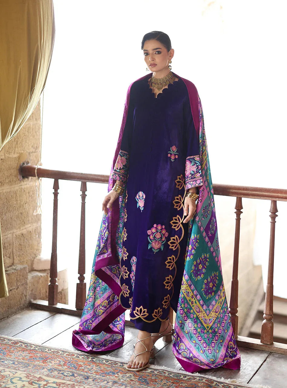 Zainab Chottani | Velura Velvet Edit 25 | Ameth Long Shirt - Rang-e-Khaas