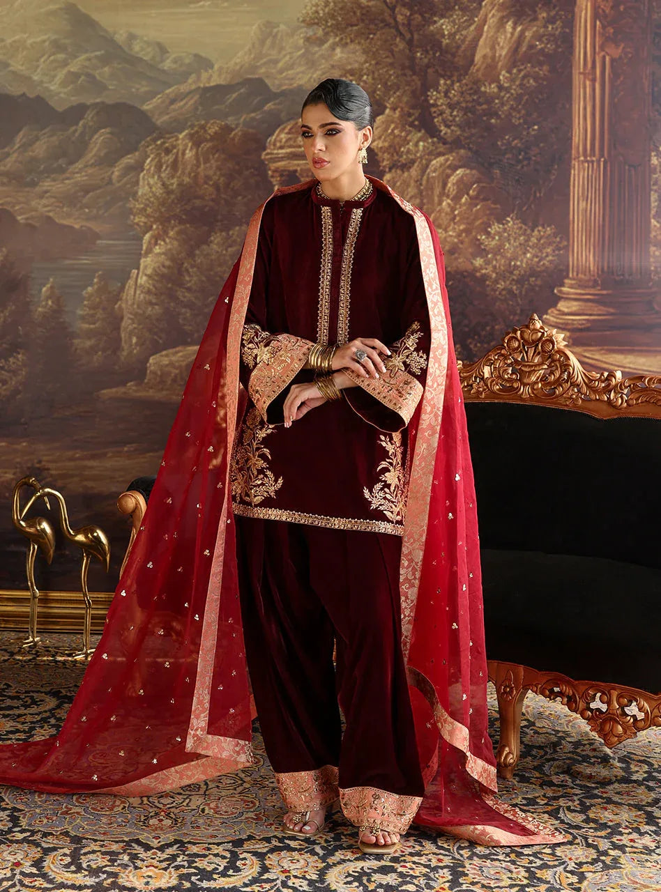 Zainab Chottani | Velura Velvet Edit 25 | Cleo Farshi - Rang-e-Khaas