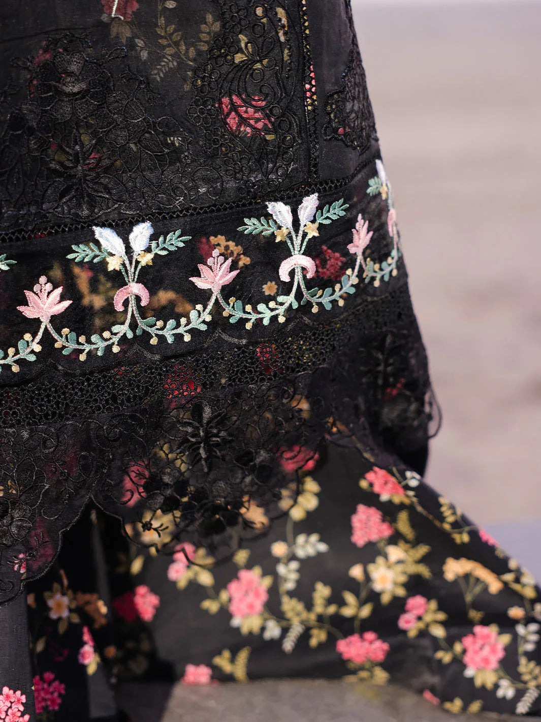 Faiza Faisal | Marine Luxury Lawn 25 | ELVA - Rang-e-Khaas