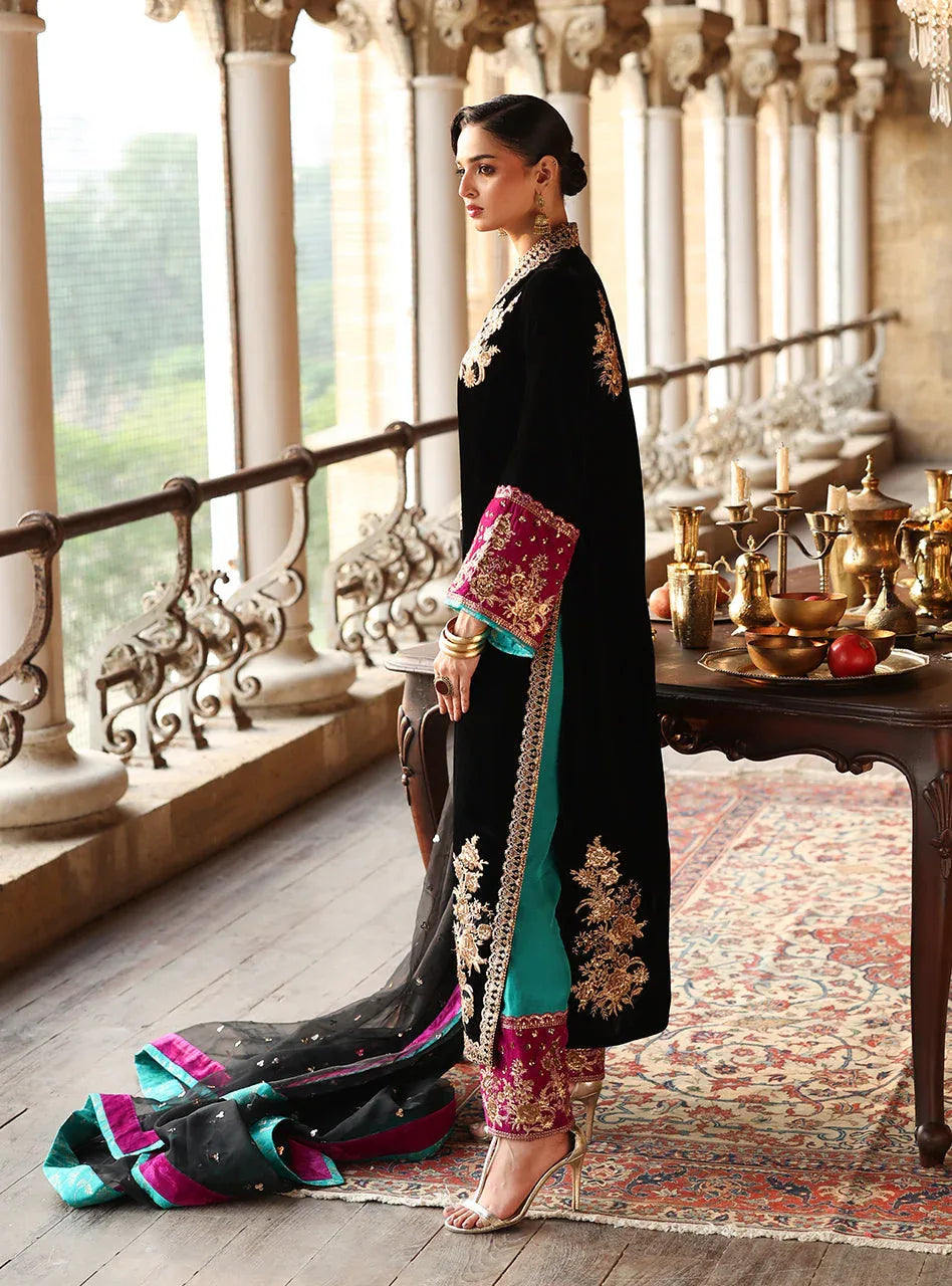 Zainab Chottani | Velura Velvet Edit 25 | Siya Long Shirt - Rang-e-Khaas