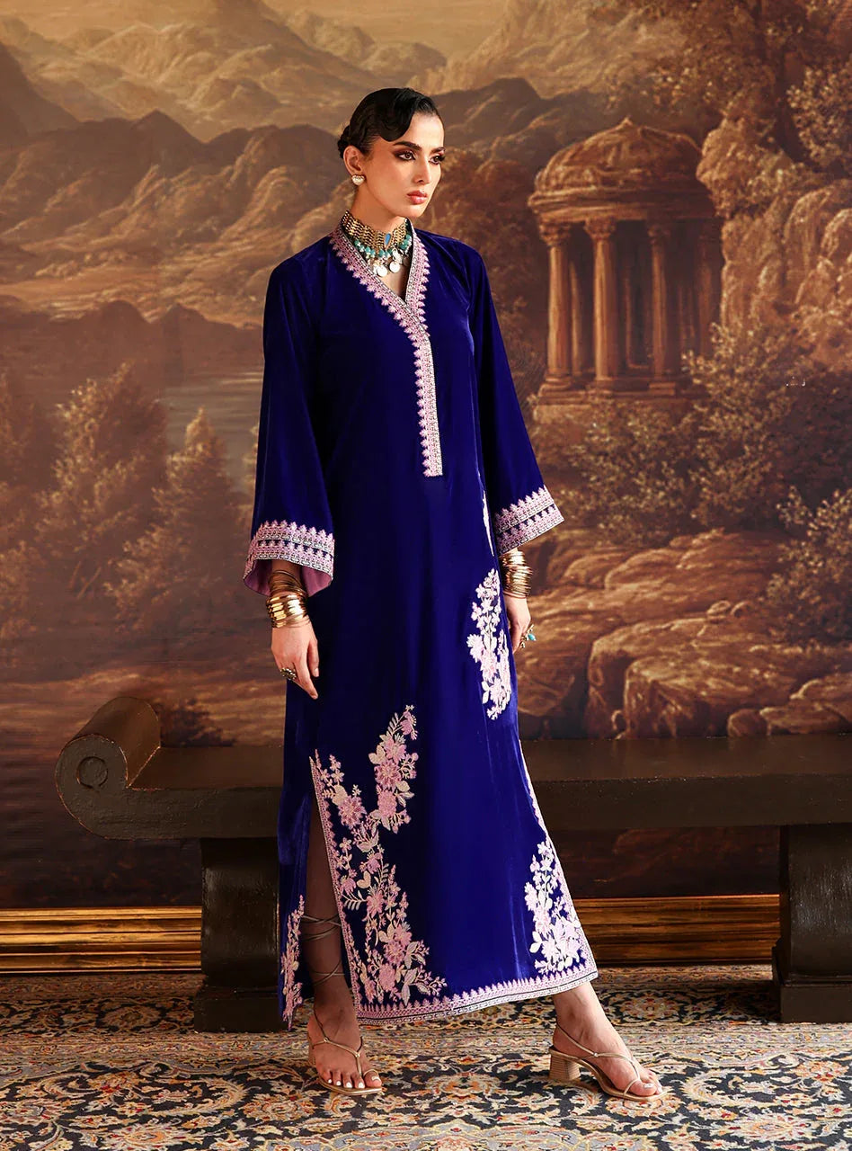 Zainab Chottani | Velura Velvet Edit 25 | Elif Kaftan - Rang-e-Khaas