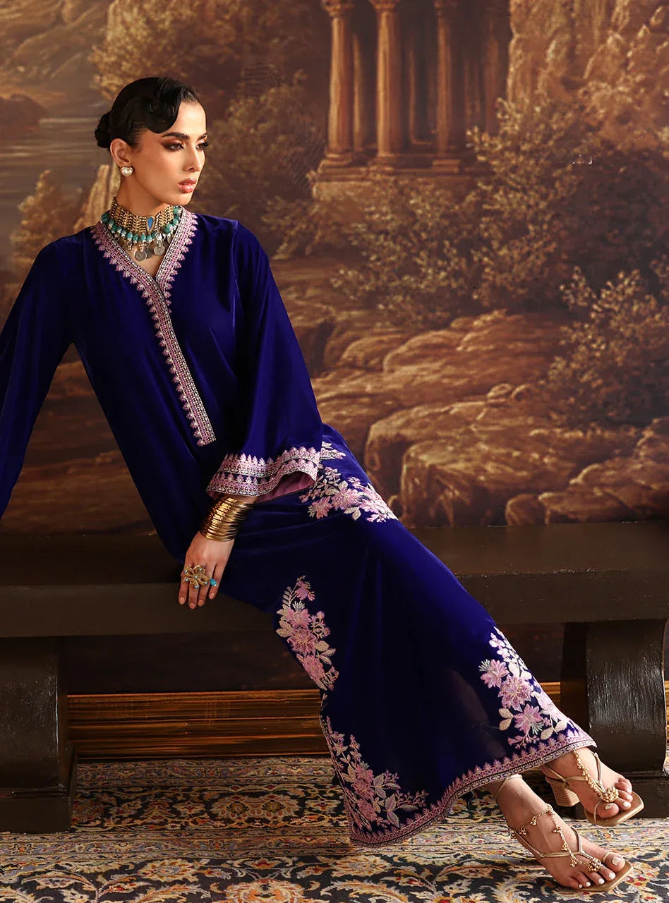 Zainab Chottani | Velura Velvet Edit 25 | Elif Kaftan - Rang-e-Khaas